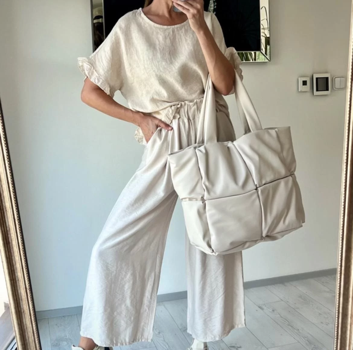 White flared pants Zara