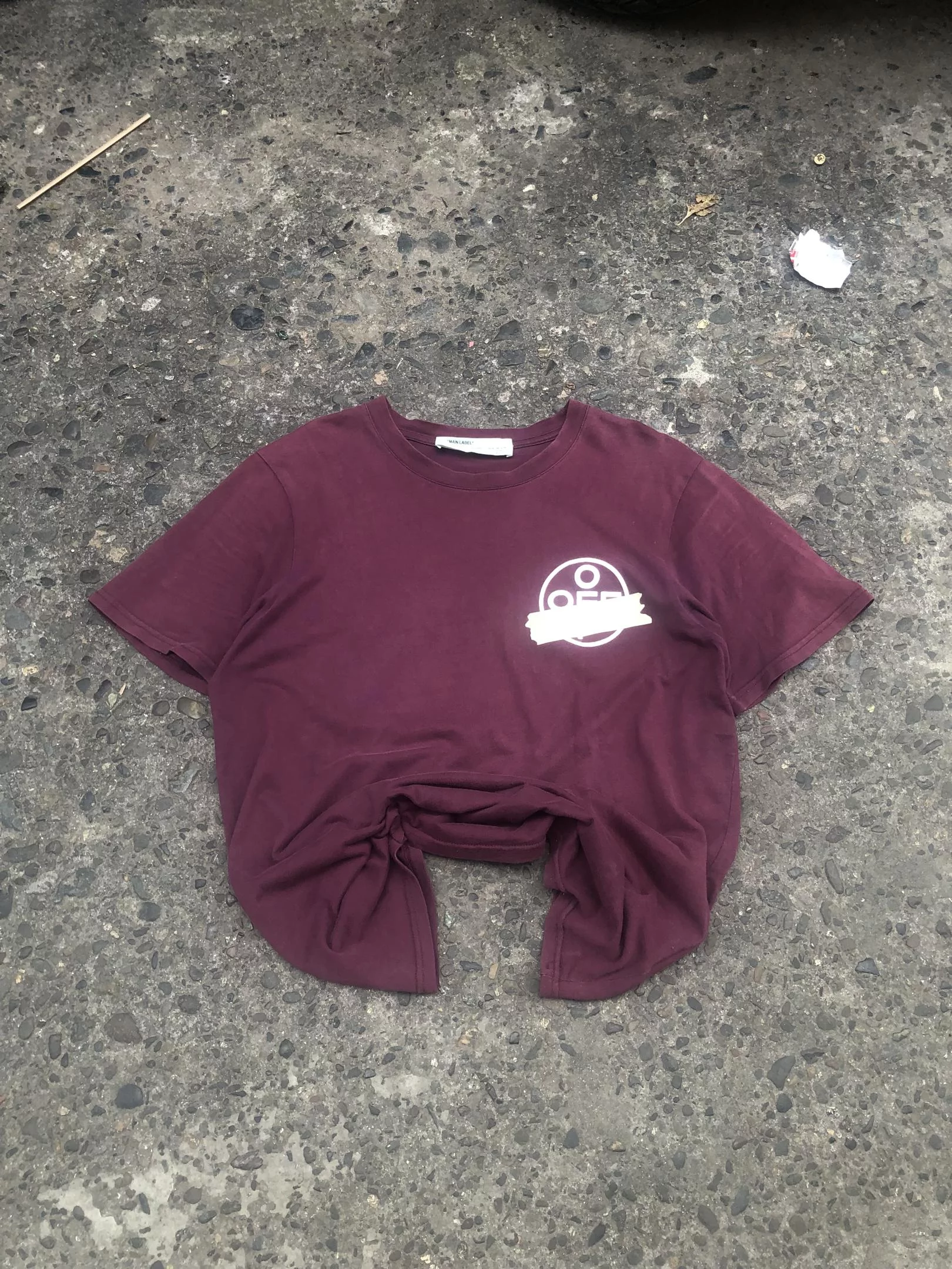 Off-white T-