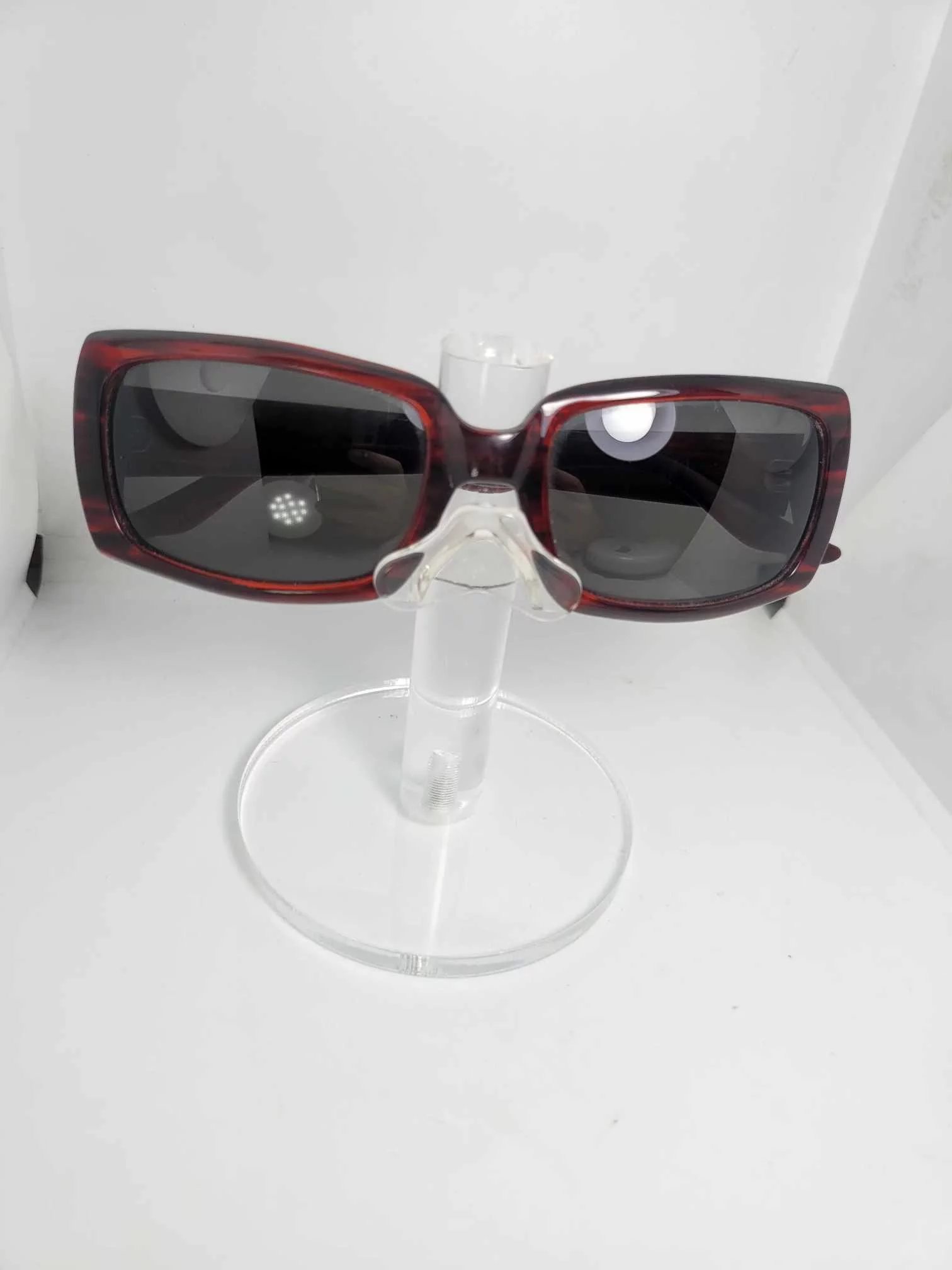 Oscar De La Renta Burgundy Red Sunglasses Grey Square